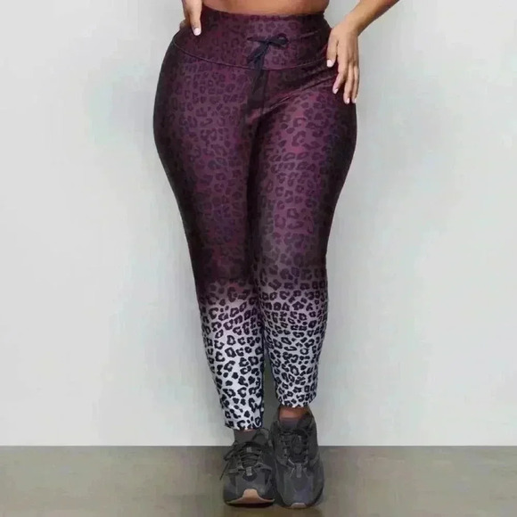 Good American Women's The Cinched Waist Ombré Leopard 7/8 Leggings Sz 0 - Picture 3 of 10